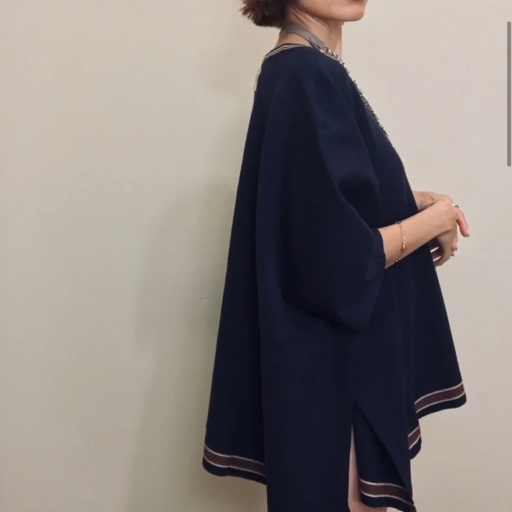 House of Harlow 1960 Navy Boho Poncho One Size - Picture 2 of 15